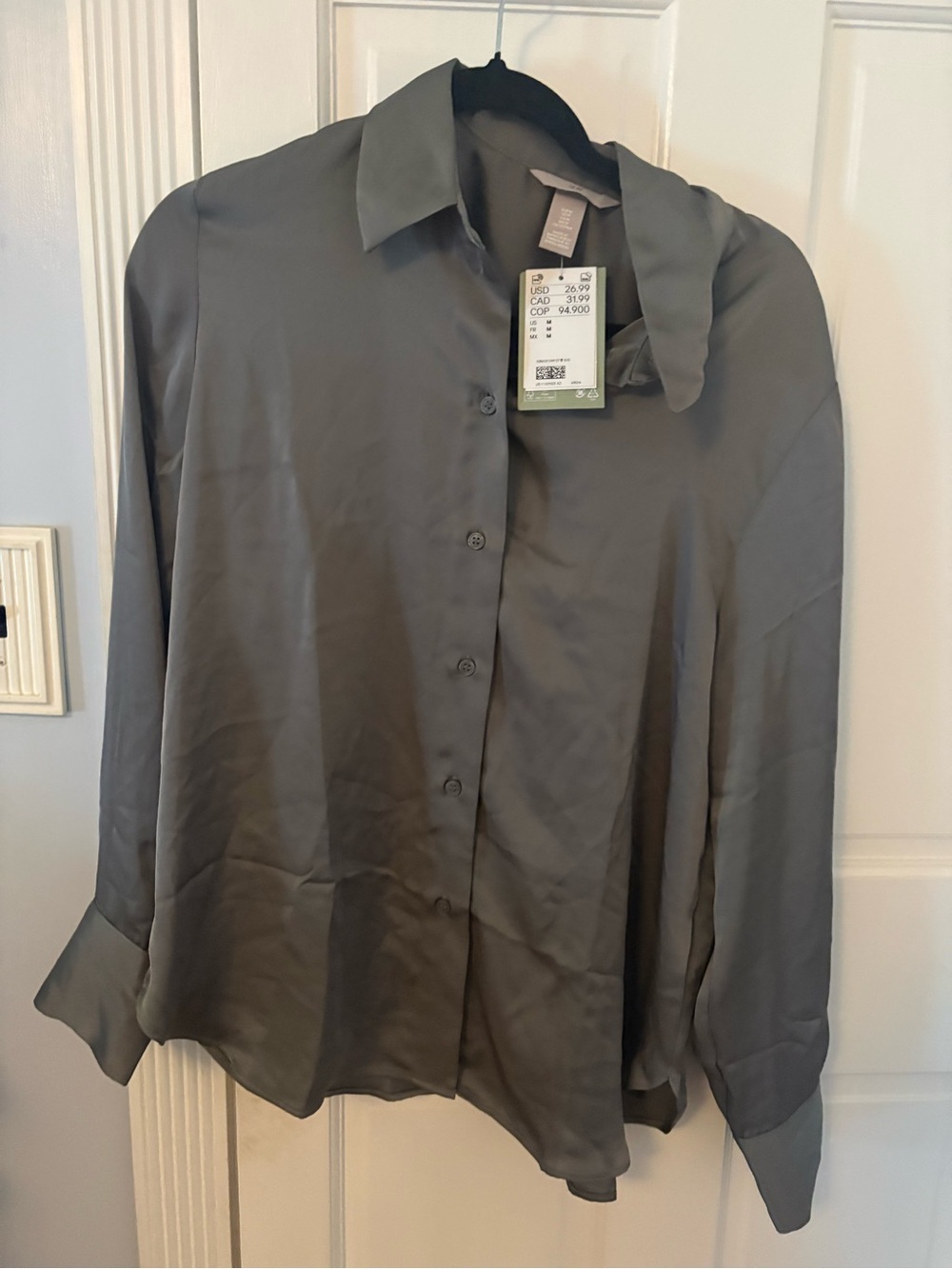 H&M Satin-Look Gray Button-Up Shirt